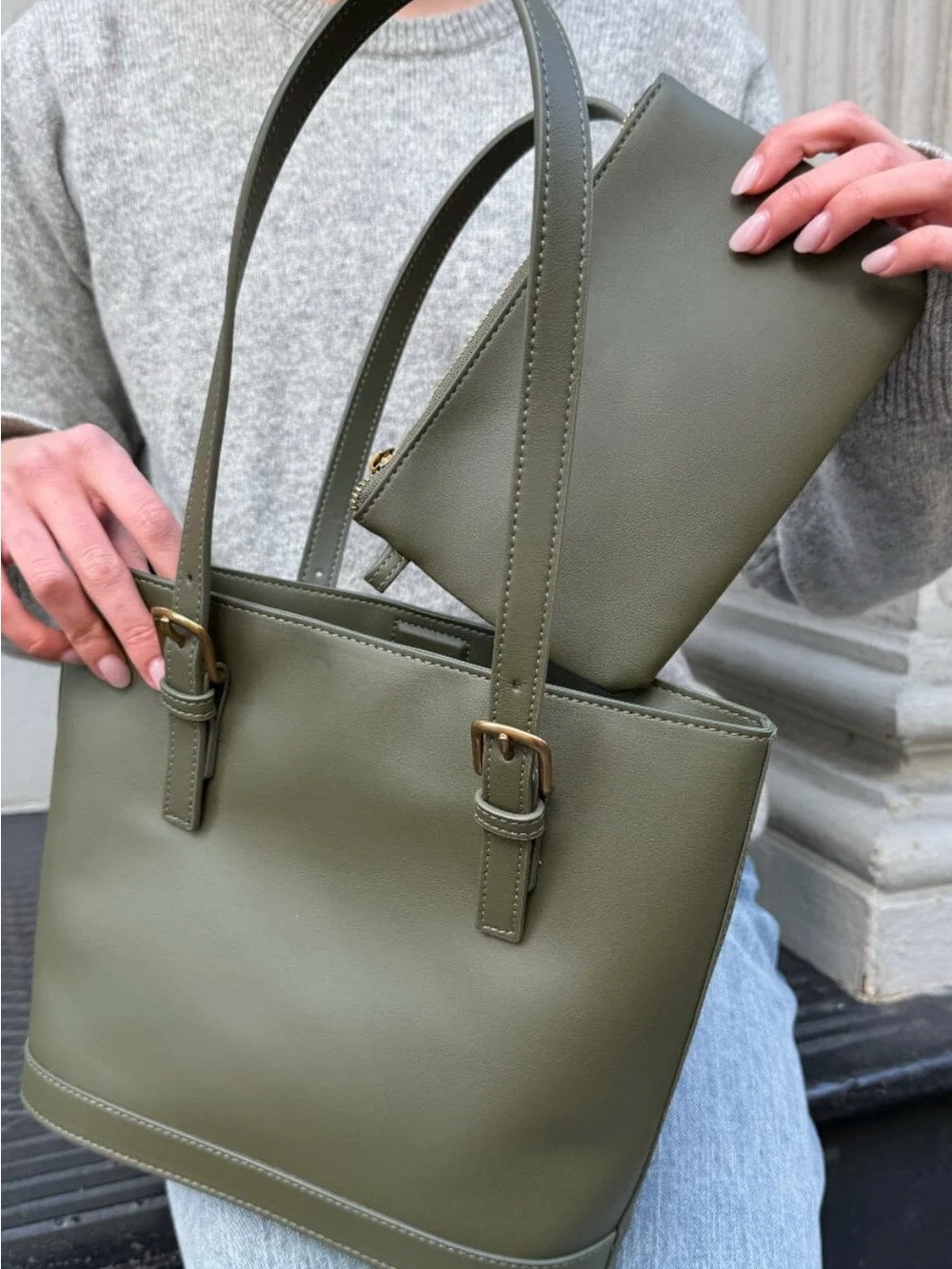 Brandy Melville Green Shoulder Bag with Matching Wallet - Women's Shoulder Bag